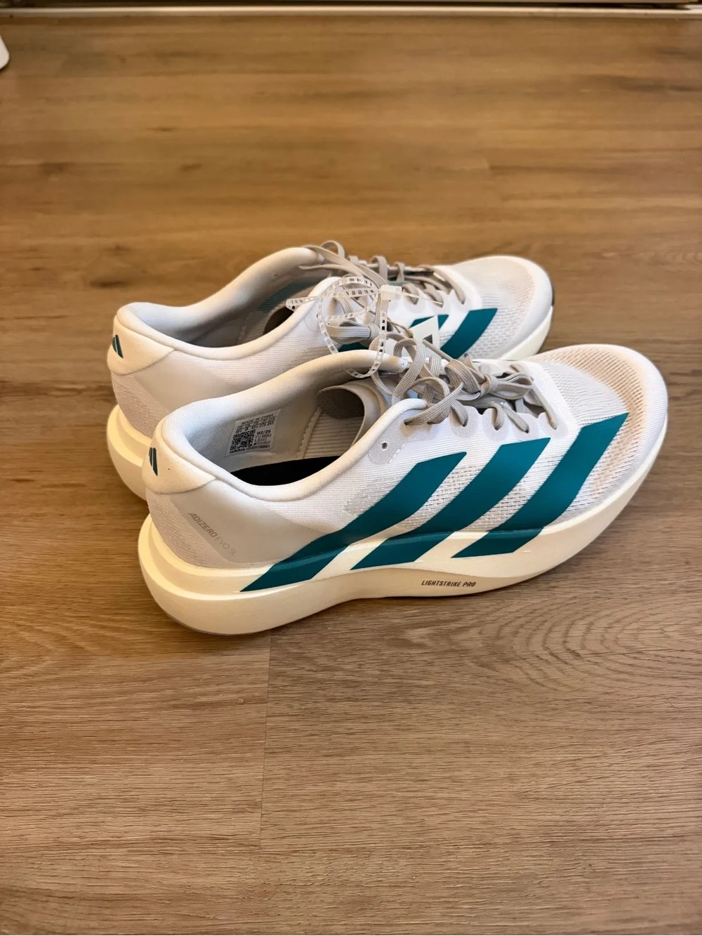 NEW ✨ Adidas Adizero Evo SL - Women's 10.5 / Men's 9 - White / Teal - NEW ✨
